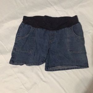 Maternity shorts
